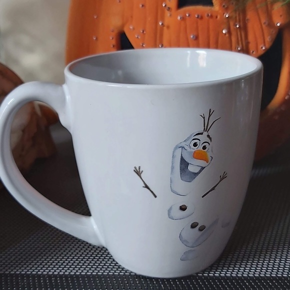 Olaf “Stir up some fun” coffee mug. - Picture 6 of 7